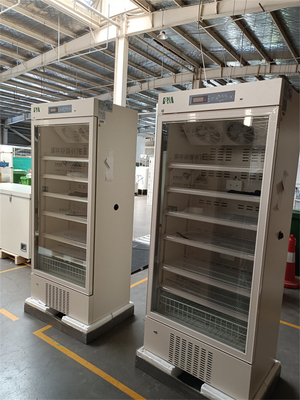 यूएसबी पोर्ट टेस्ट होल के साथ 415 एल स्प्रे लेपित स्टील फार्मास्युटिकल ग्रेड रेफ्रिजरेटर